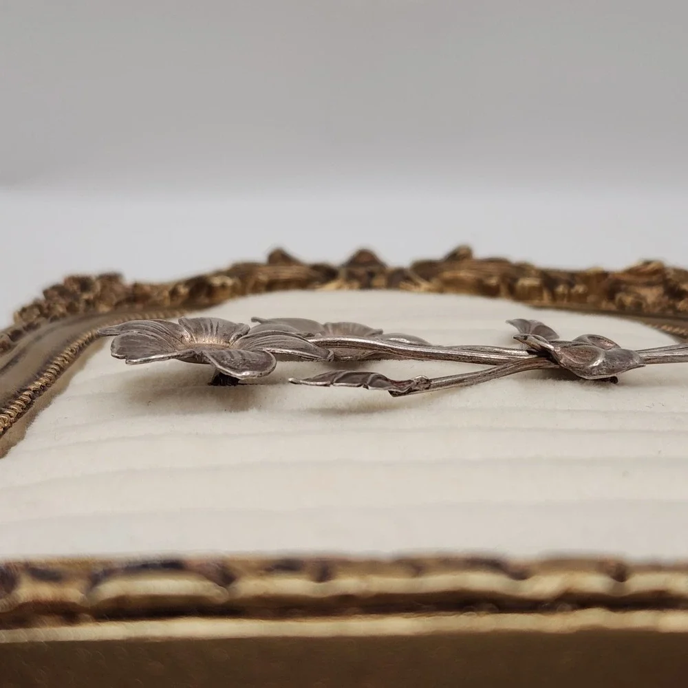 Vintage Sterling Silver Floral Bouquet Brooch 3D Sculpted Flowers Leaf Pin
